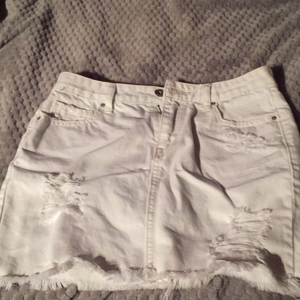 White true craft skirt - ripped denim -size 5